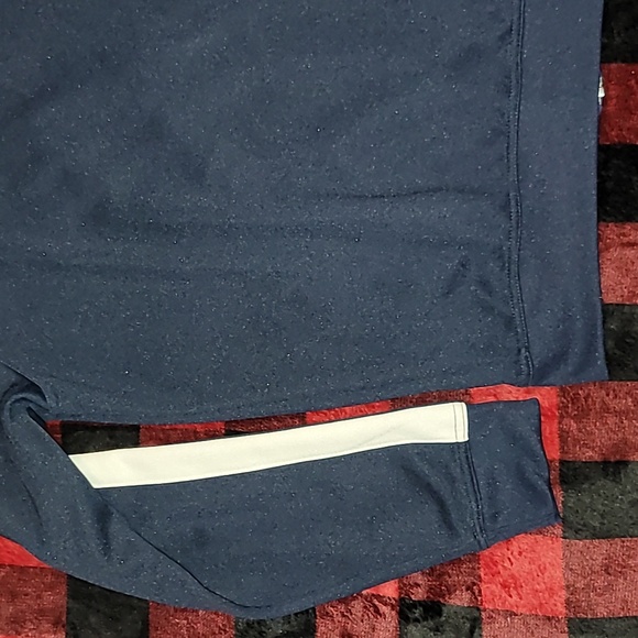 Vintage. 90s/Y2k NIKE. Thick sportswear jacket. Full zip. Like-new. Size Large - Picture 11 of 13